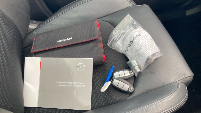 Nissan Qashqai 1.5 dCi 115 Tekna 5dr Diesel Hatchback